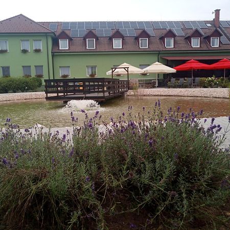 Land-Plan Hotel Toltestava Eksteriør bilde